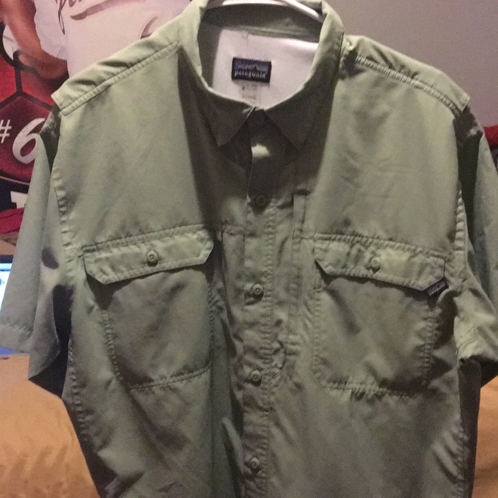 Patagonia fishing type shirt